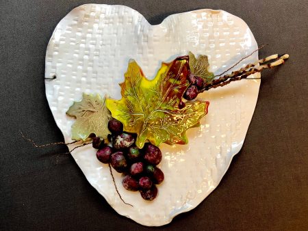 White Heart Wall Hanging with Grapes Hot on Sale