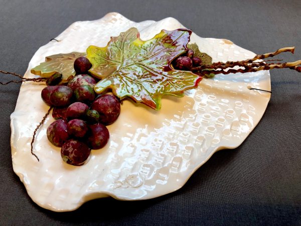 White Heart Wall Hanging with Grapes Hot on Sale